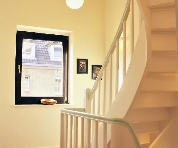 Fuer 4 Personen * Dusseldorf